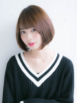 ルティア 池袋(Lutia) ひしがたシルエット　小顔ショートボブ