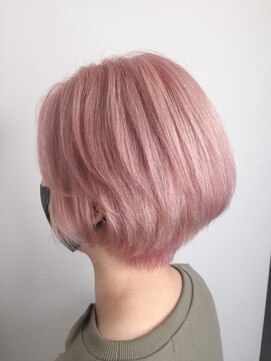 モーション 新宿(motion) ホワイトピンク