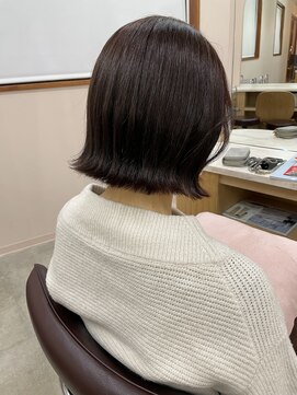 キュオンシア(CUEON. ciea) 切りっぱなしボブ×ピンクオレンジ