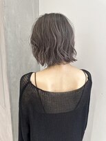 ヨーク(YOKE)&nbsp;YOKE 切りっぱなしボブ結べるボブミルクティーアッシュブリーチ