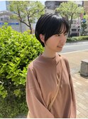 女性らしいナチュラルショートボブ