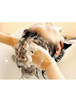 【バリ式本格ヘッドスパ】専門のセラピストが極上のスパをお届け♪調子を整えたい時や自分へのご褒美に◎