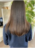 髪質改善酸性ストレートとブリーチしない透明感カラーが得意です