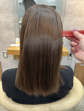 イシン(ISIN) 美髪矯正と髪質改善トリートメント