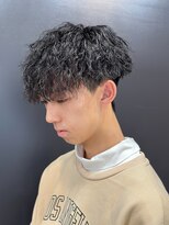 エルマーク 豊中(L-MARK)&nbsp;スパイラルパーマツイストパーマアップバング短髪メッシュ