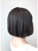ツヤ感グレーアッシュボブ