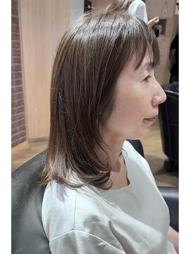 アーカイブ(archive) 肩につく長さのミィディアムレイヤーカット　archive垂水