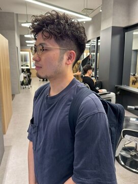 ソアー 新大阪(SOAR) ツーブロックショートレイヤーアップバングパーマ【新大阪】