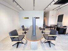 広々としたフロアスペース、ご家族でのご来店もお待ちしてます♪