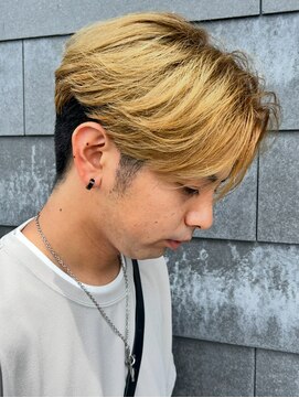 ヒュイル バイ ニアウ(Hwyl by Niau) メンズマッシュセンターパートスパイラルパーマニュアンスパーマ