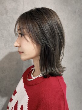 エアー 青山(AIR) 透明感カラーアッシュグレージュミディアムレイヤーカット