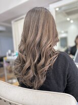 オラ ボーテ(Aura Beaute) 白髪ぼかしハイライト