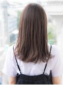 アッシュベージュ 簡単スタイリング 切りっぱなしセミディ