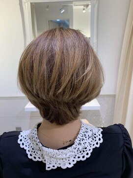 アーモ(Amo) ショートボブ