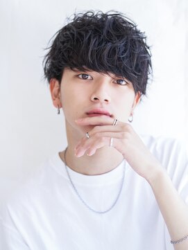 アクロス 原宿(AKROS) 【AKROS】刈り上げマッシュ　スパイラルパーマ フェザーマッシュ