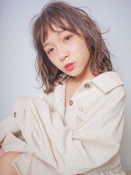 ジーテ(gite) ミディアムレイヤー×シアーミルクティー「髪質改善/縮毛矯正」