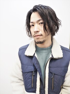 コニ(Coni) ♪百瀬俊幸♪黒髪センターパートニュアンスパーマくせ毛風