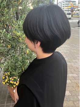 【一人ひとりの個性を生かすヘアデザイン】あなた本来の魅力を最大限引き出す繊細なカット技術が好評◎