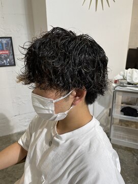 エルオム(EL.HOMME) 【AOI】縦落ちスパイラルパーマ