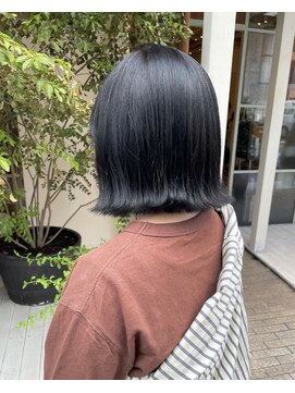 ラウブロッサム 大宮西口店(Lau Blossom) ブルーブラック × 透明感