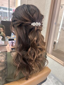 エイム ヘアメイク 横川店(eim HAIR MAKE) ゆるふわハーフアップ