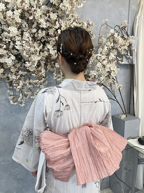 パールピンを使用したヘアアレンジ