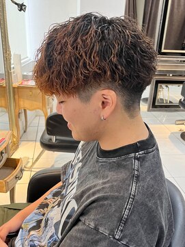 アイズ 海老名(AIZU) ツイストスパイラルパーマ メンズパーマ メンズカット 眉毛