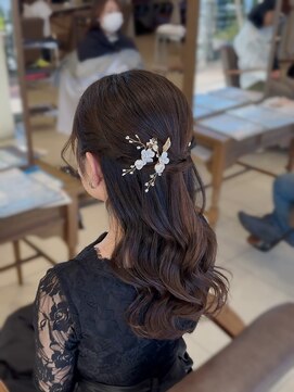 フォルテ 藤枝エピ店 大人可愛いハーフアップスタイル