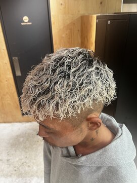 エイト 難波店(EIGHT namba) ホワイトカラー　ツイスト　【店長　山本】