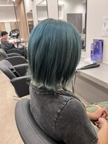アルメリア 池袋(Arumeria)&nbsp;ターコイズショートボブウルフ外ハネ10代20代30代