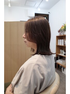 日々 大阪梅田(Hibi) ゆるい顔周りと酸性ストレートミディアム