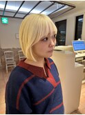 ブリーチ抜きっぱなしブロンドヘア