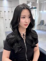 エル バイ アンキシム(elu by AHNKISM)&nbsp;韓国風レイヤーカット顔まわりくびれワンホンヘア 心斎橋