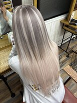 ヘアスタジオワン 藤沢店(HAIR STUDIO ONE)&nbsp;グレーシルバー×エクステホワイト
