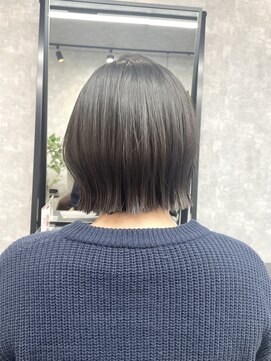 イデアル(Ideal) ボブ/ミニボブ/切りっぱなしボブ/外ハネ/外ハネボブ/前下がり