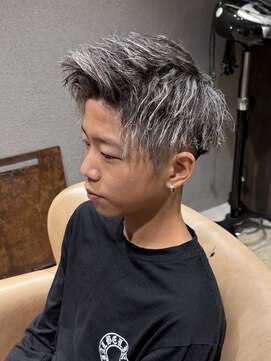 ロンド ラマ 岐阜(Lond bla-ma) Lond bla-ma 岐阜 畑中 希望  メッシュツイストアップバング