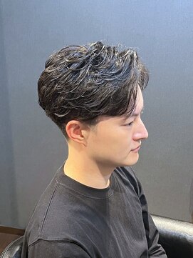 ビーダンディー(Bee dandy) ビジネスツーブロックショート フェザーパーマ サイドパート