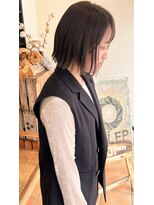 ビレップ(BIL'EP)&nbsp;顎下ラインの切りっぱなしボブ