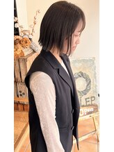 ビレップ(BIL'EP)&nbsp;顎下ラインの切りっぱなしボブ