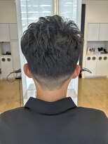レッドメンズ(ReD men's)&nbsp;癖毛を活かした刈り上げショート