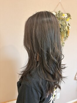 アンファムヘアー(anfam hair)の写真/【滝沢/髪質改善】*繰り返すほど美しく*ダメージレスなオーガニックカラーで大人の艶髪×旬色デザイン