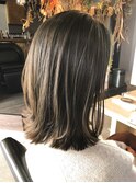 オリーブグレージュの鎖骨ミディアム【PAM./HANA】
