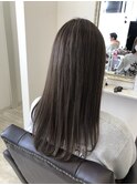 オリーブグレージュ