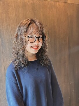 棗 ふわふわミディアムくるくるパーマ