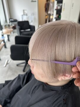 ラフ 難波店(LAFF) #黒髪#ボブルフ#ネビージュ#小顔#ワンレン