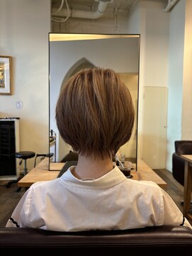 フーチー クーチー アマティー 豊中店(FUCHI KUCHI amati) @fuchi_kuchi.okada［豊中,髪質改善/20代30代小顔ショート］