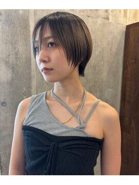 アンバー(AMBER) ショートヘア