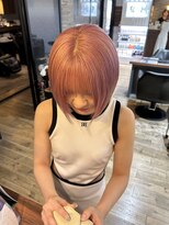 ミラ(MIRA)&nbsp;ブリーチカラー／ペールピンク／ピンクカラー／ボブスタイル