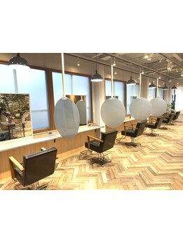 年齢を重ねるほど、美しく。大人女性のための、こだわりサロン。