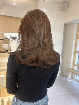 顔周りレイヤー/ベージュ/ハッシュカット/バタフライレイヤー